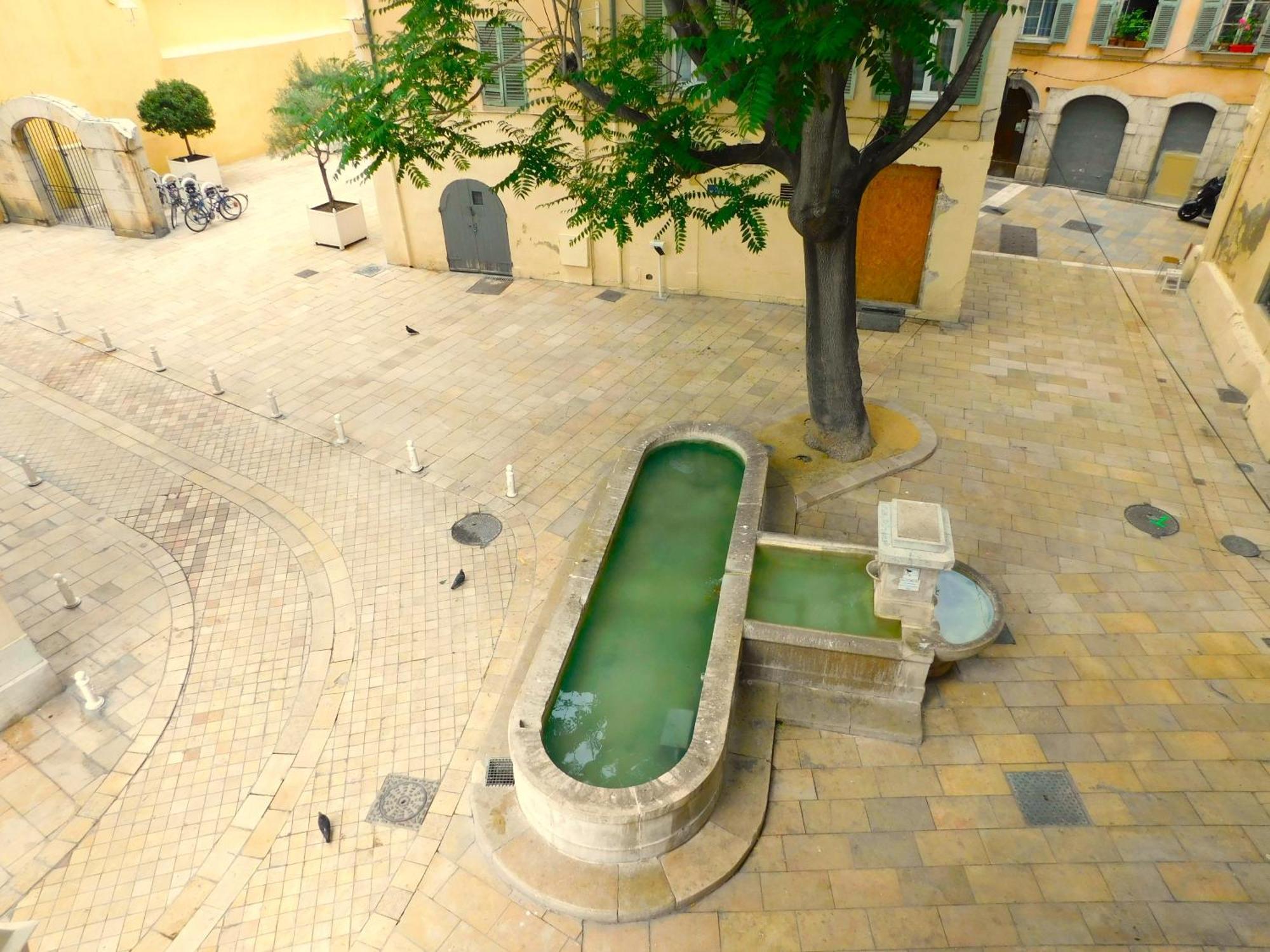 #2 Studio # Place Charmante Тулон Экстерьер фото