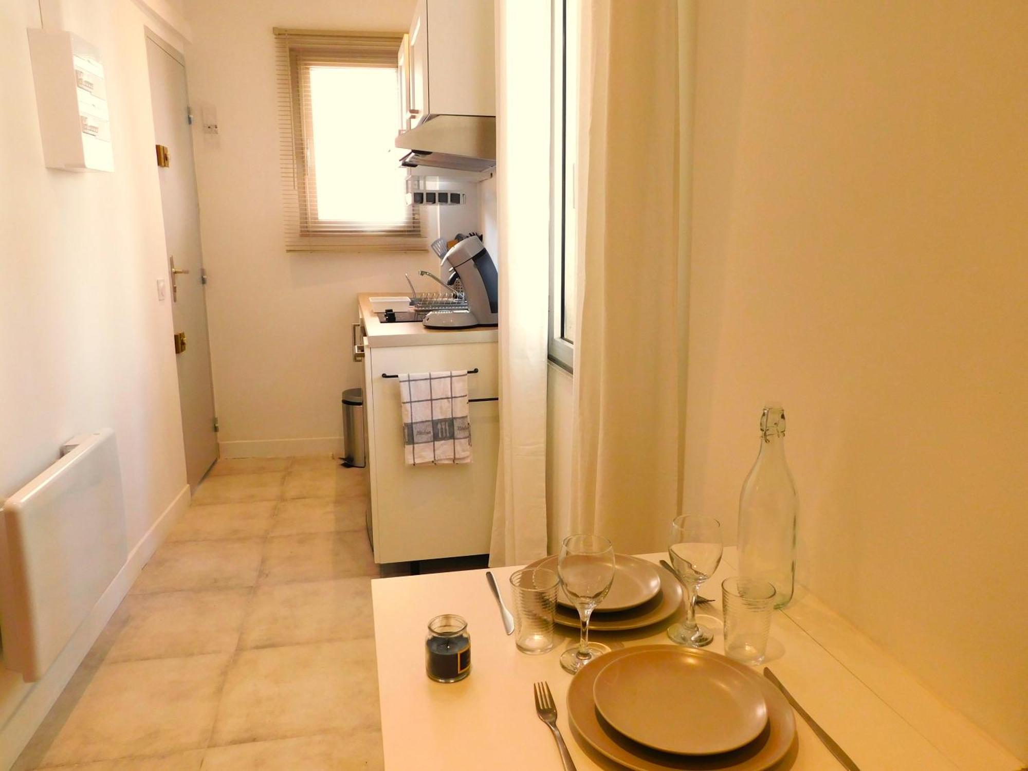 #2 Studio # Place Charmante Тулон Экстерьер фото